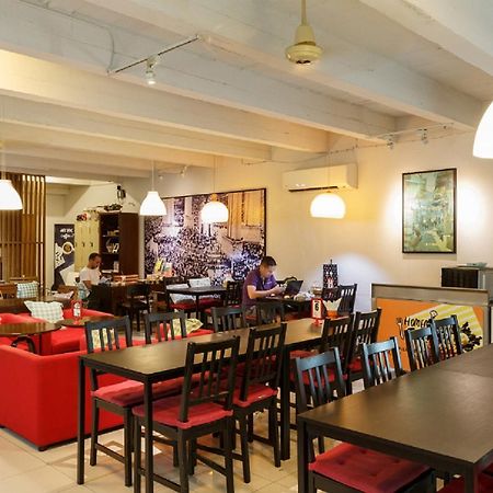 Baan Dinso Hostel@Ratchadamnoen Bangkok Extérieur photo